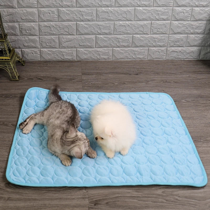 Summer Cat Puppy Cooling Mats Mesh Breathable Pet Blanket for Cats Animals Kitten Bed Pets Supplies Chat Accessoires Pour Chats