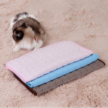 Summer Cat Puppy Cooling Mats Mesh Breathable Pet Blanket for Cats Animals Kitten Bed Pets Supplies Chat Accessoires Pour Chats
