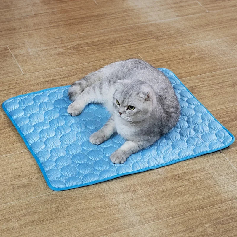 Summer Cat Puppy Cooling Mats Mesh Breathable Pet Blanket for Cats Animals Kitten Bed Pets Supplies Chat Accessoires Pour Chats